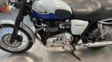 Triumph Bonneville T100 (10MY)